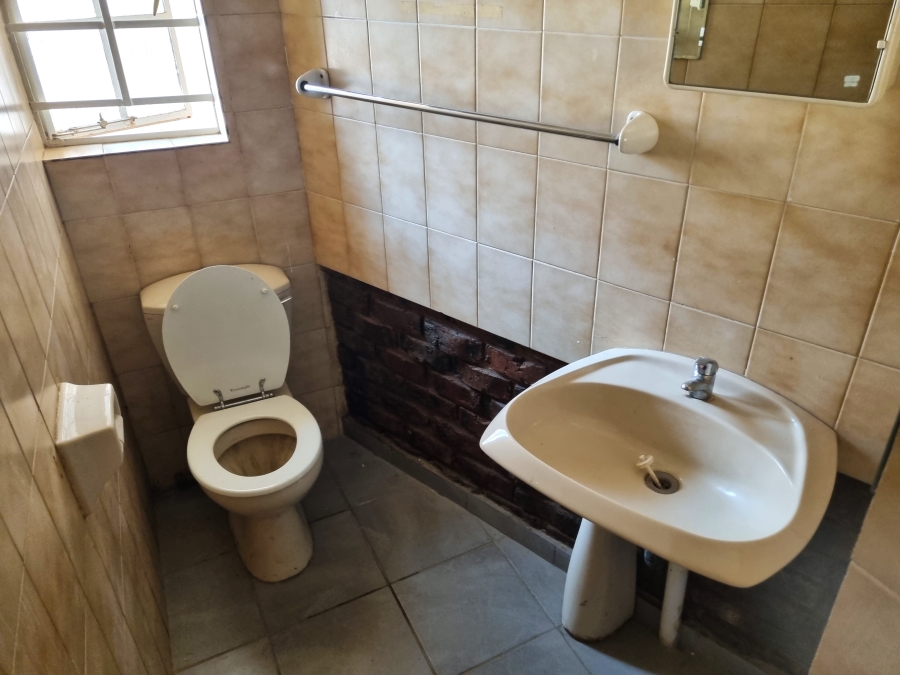 Commercial Property for Sale in Olifantsnek North West